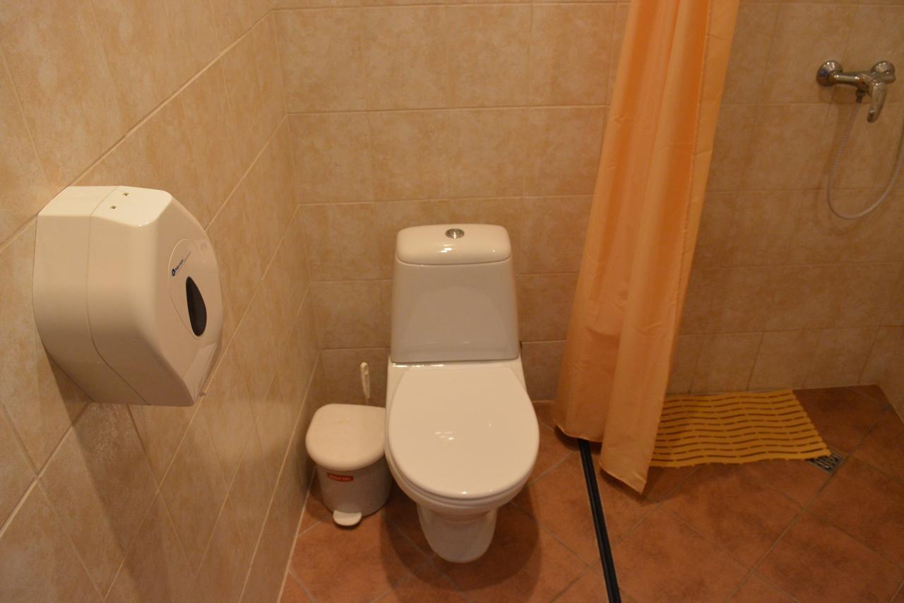 Dundagas Pils Hostel Rom bilde